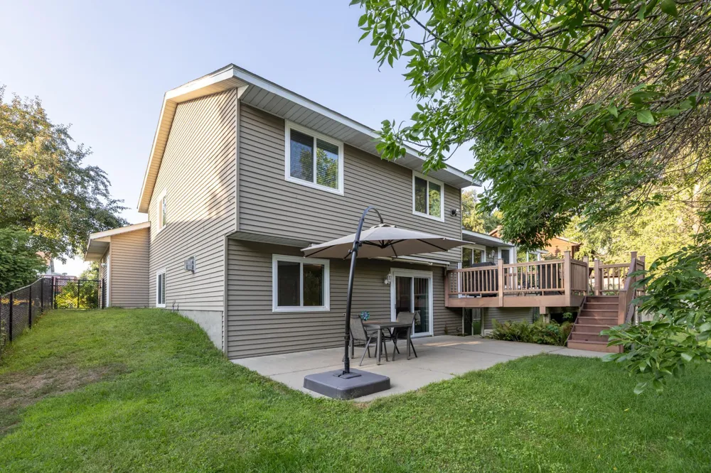 9449 83rd Street S Cottage Grove, MN 55016