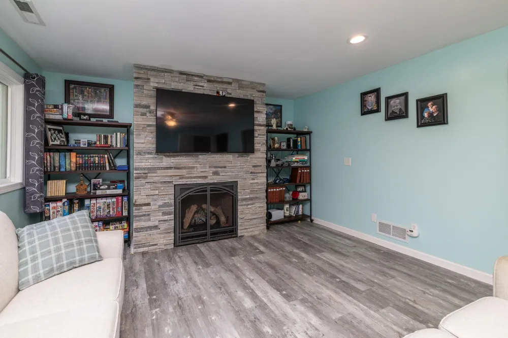 9449 83rd Street S Cottage Grove, MN 55016