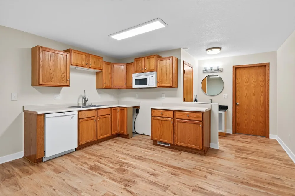 877 New Century Boulevard S Maplewood, MN 55119
