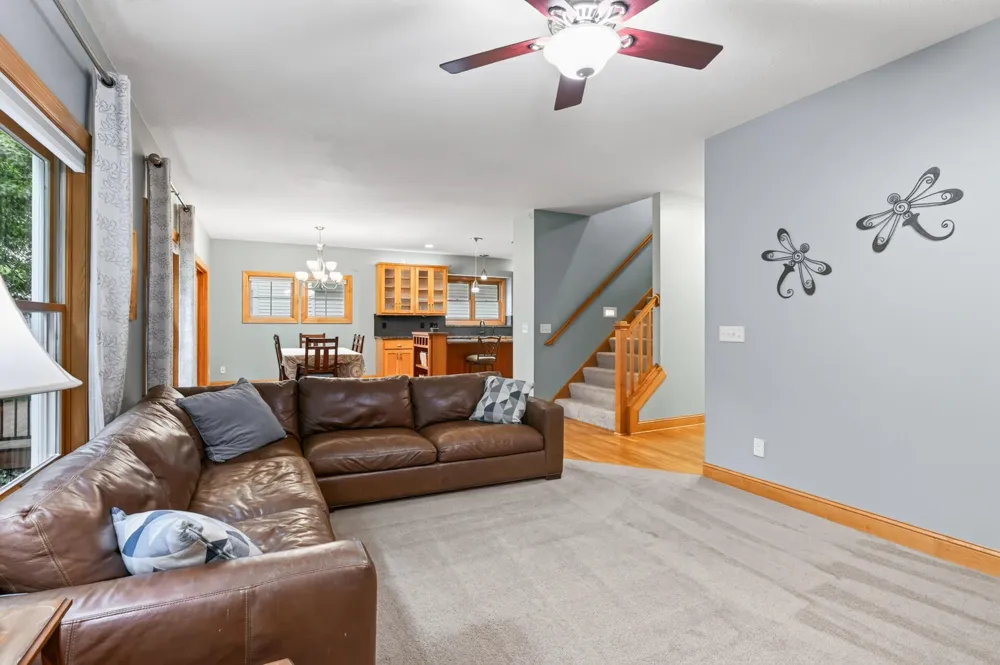 877 New Century Boulevard S Maplewood, MN 55119