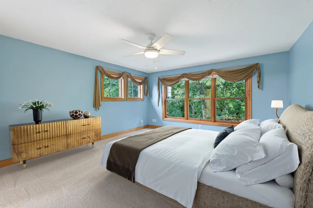 877 New Century Boulevard S Maplewood, MN 55119