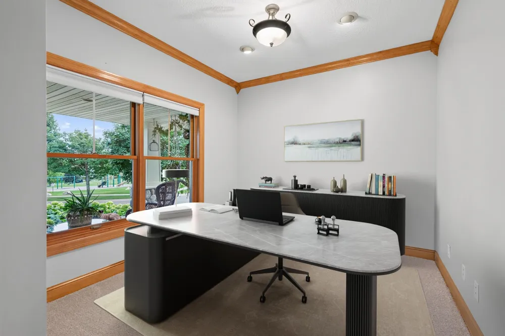 877 New Century Boulevard S Maplewood, MN 55119