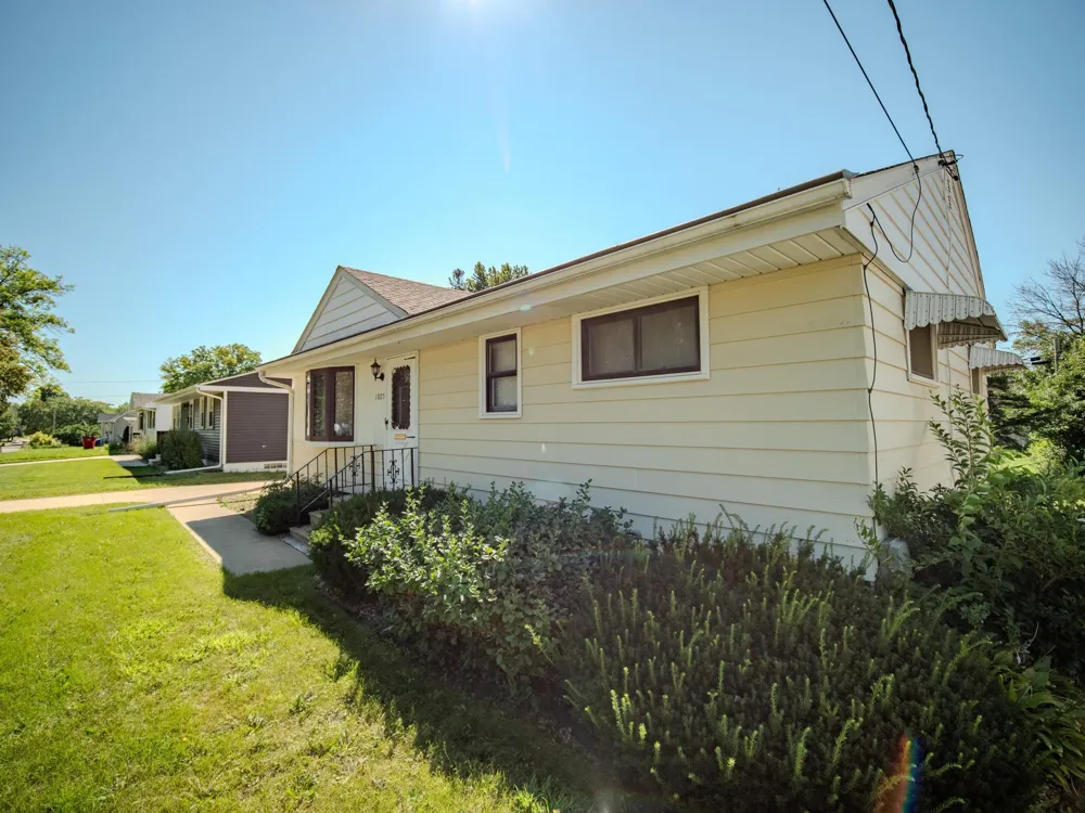 1805 5th Avenue NW Austin, MN 55912