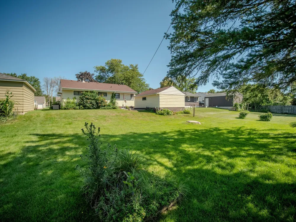 1805 5th Avenue NW Austin, MN 55912