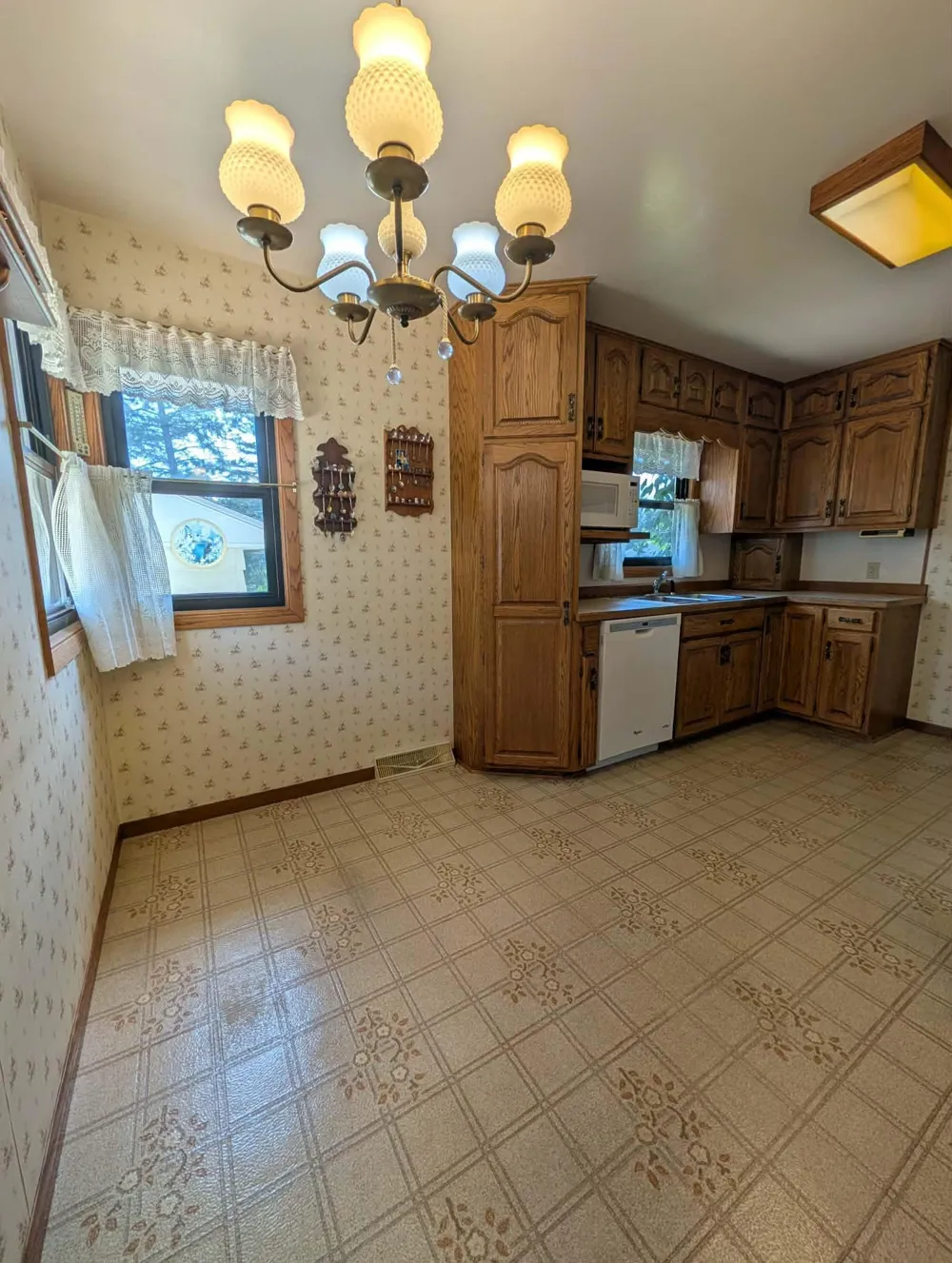 1805 5th Avenue NW Austin, MN 55912