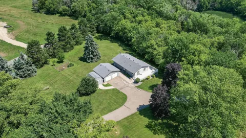 843 Yellowstone Trail