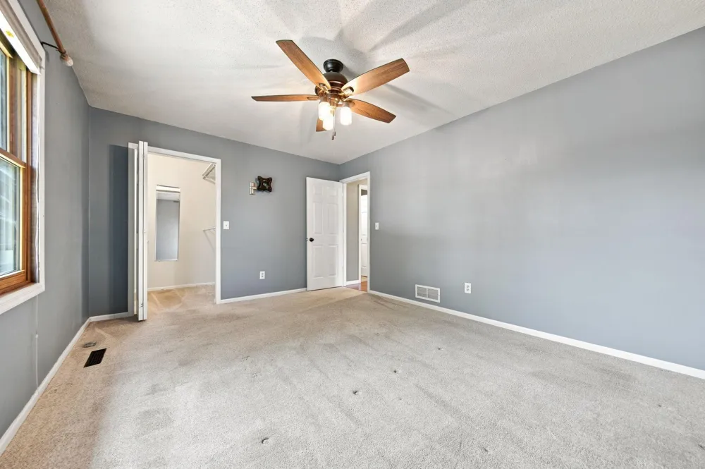 2375 Helena Road Oakdale, MN 55128
