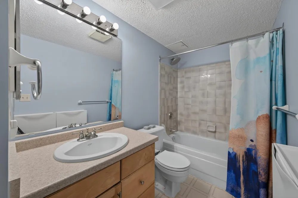 78 10th E Street #1909 Saint Paul, MN 55101