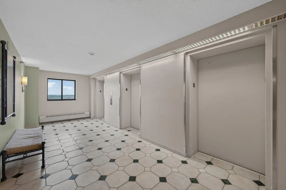 78 10th E Street #1909 Saint Paul, MN 55101