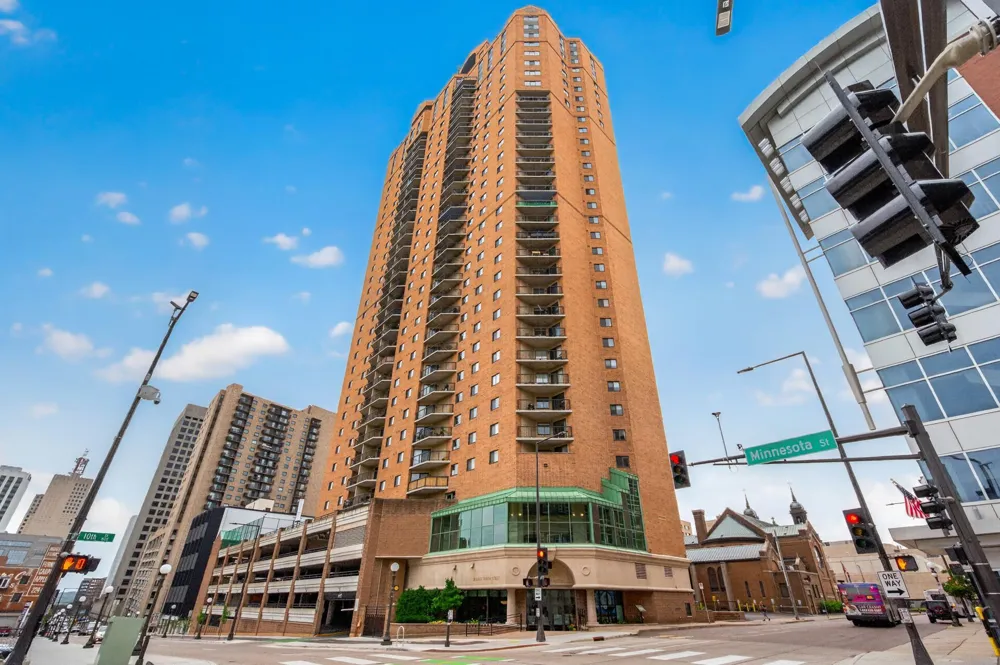 78 10th E Street #1909 Saint Paul, MN 55101