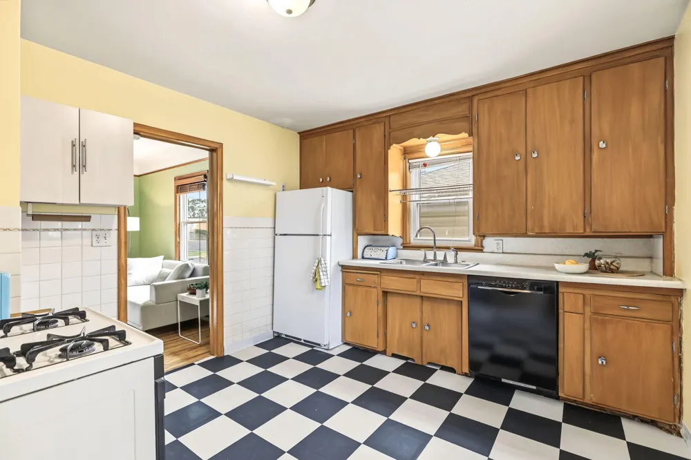 4018 Monroe Street NE Columbia Heights, MN 55421