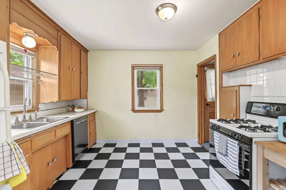 4018 Monroe Street NE Columbia Heights, MN 55421