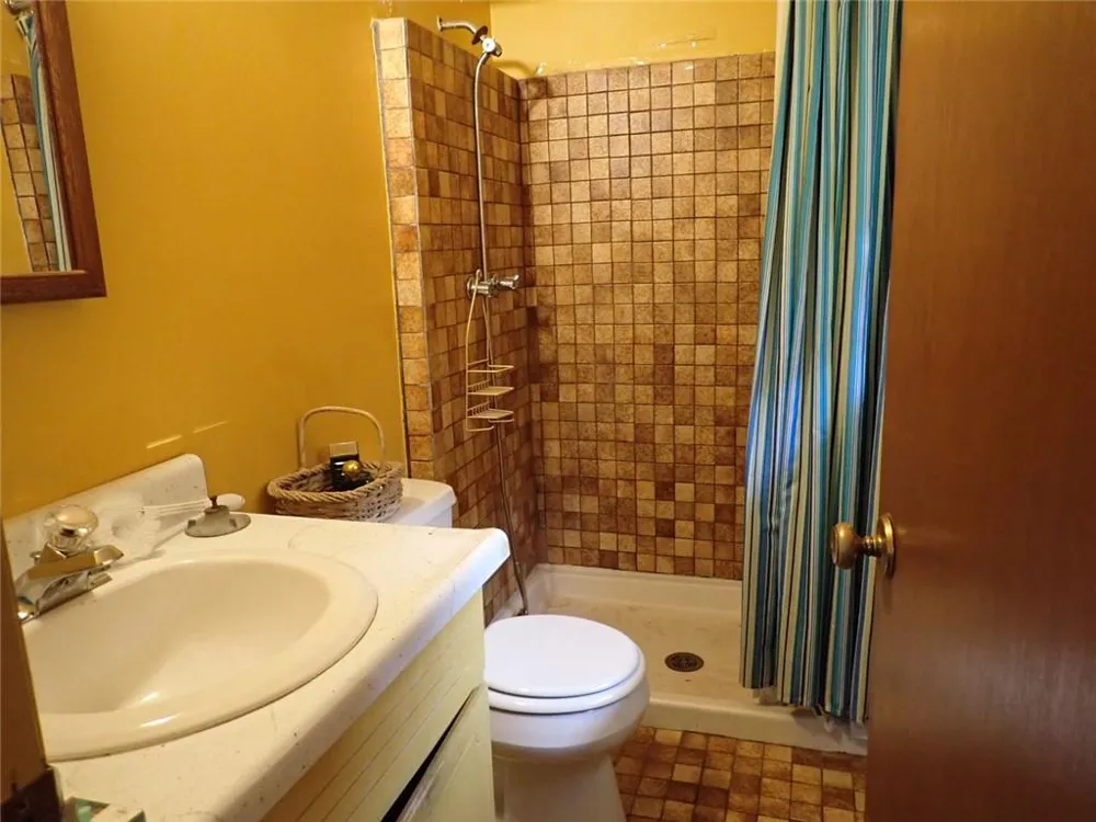 8295 Valley Stream Drive Jonesboro, GA 30236