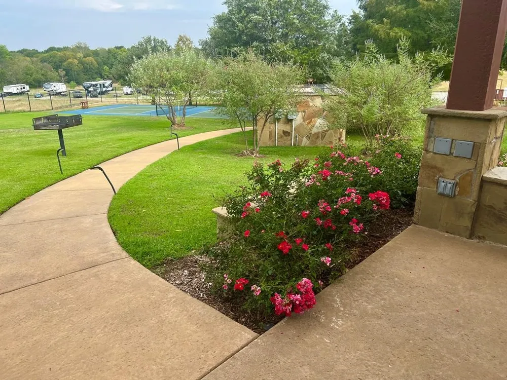 42 Shore Crest Way Athens, TX 75752