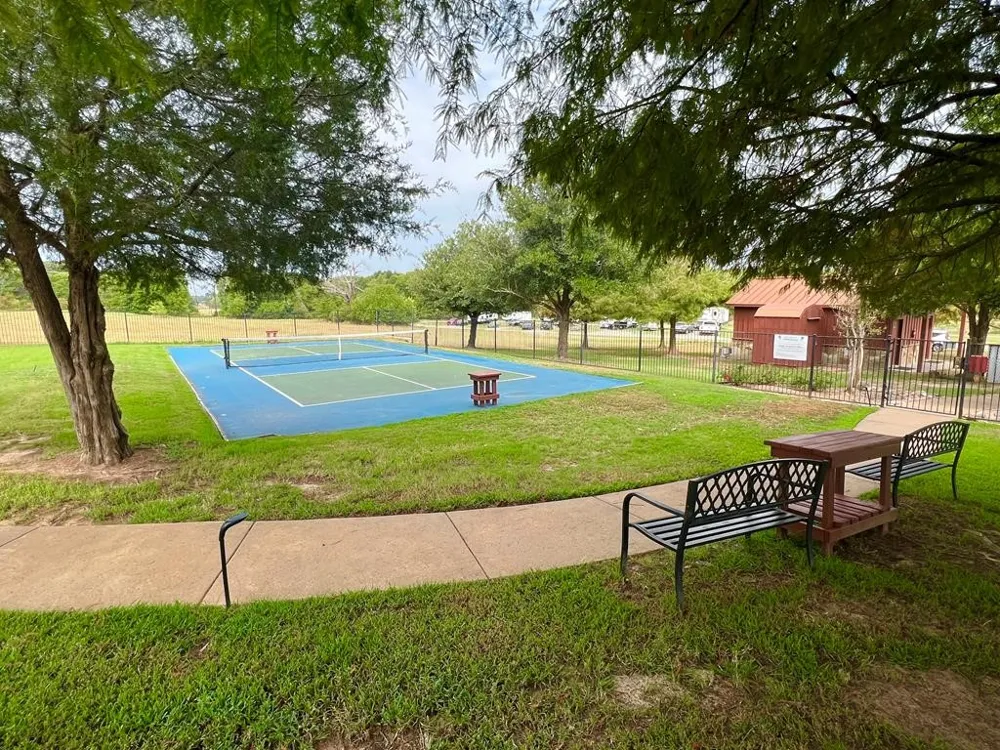 42 Shore Crest Way Athens, TX 75752