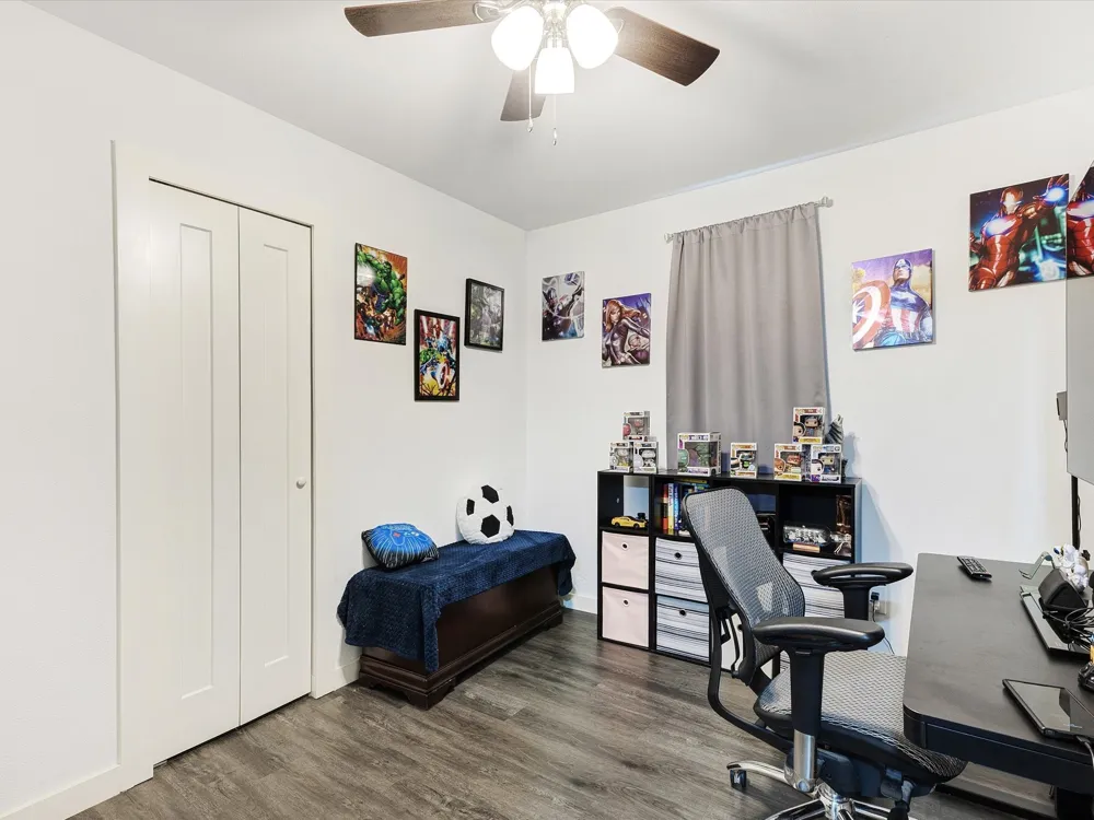 936 Elmwood Drive Lewisville, TX 75067