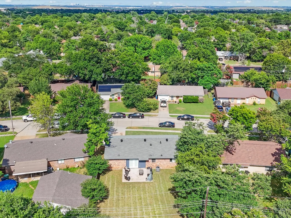 936 Elmwood Drive Lewisville, TX 75067