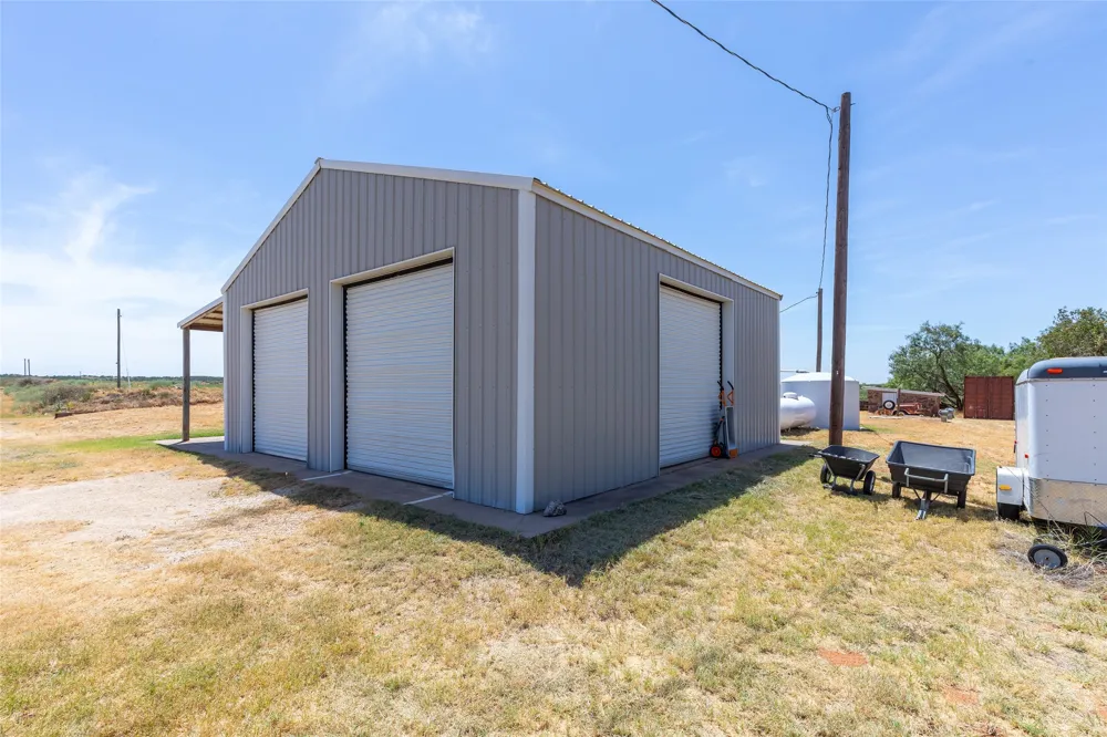 136 County Road 428 Sweetwater, TX 79556