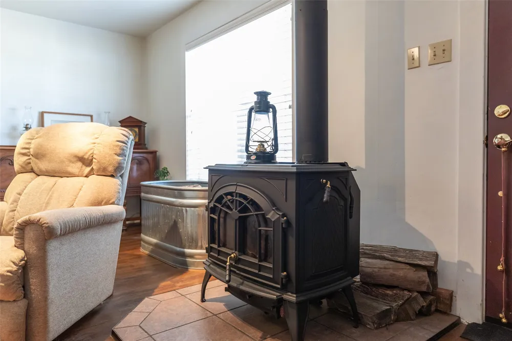 136 County Road 428 Sweetwater, TX 79556