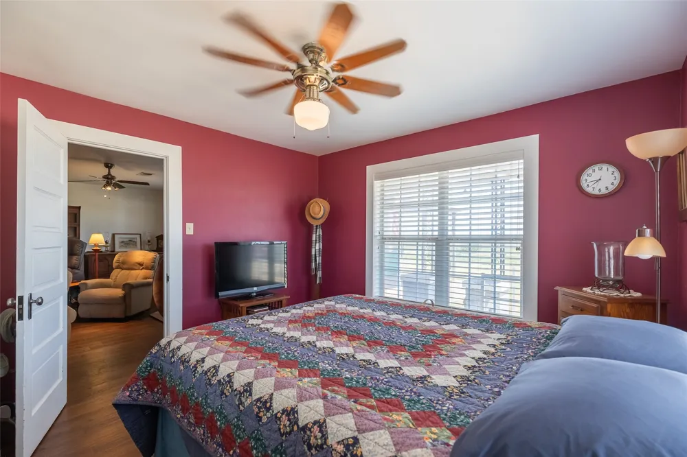 136 County Road 428 Sweetwater, TX 79556