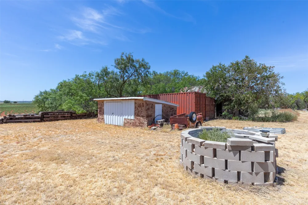 136 County Road 428 Sweetwater, TX 79556