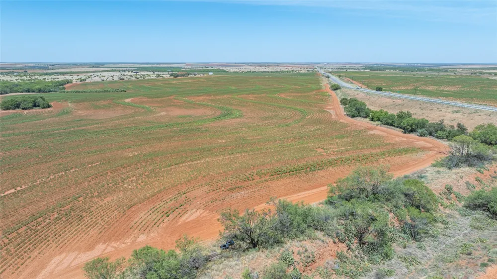 136 County Road 428 Sweetwater, TX 79556