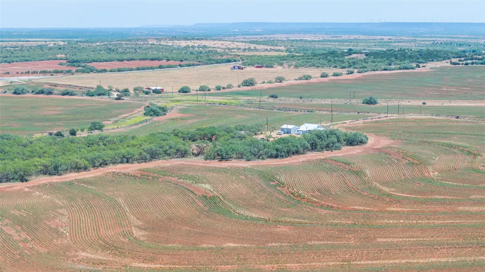 136 County Road 428 Sweetwater, TX 79556