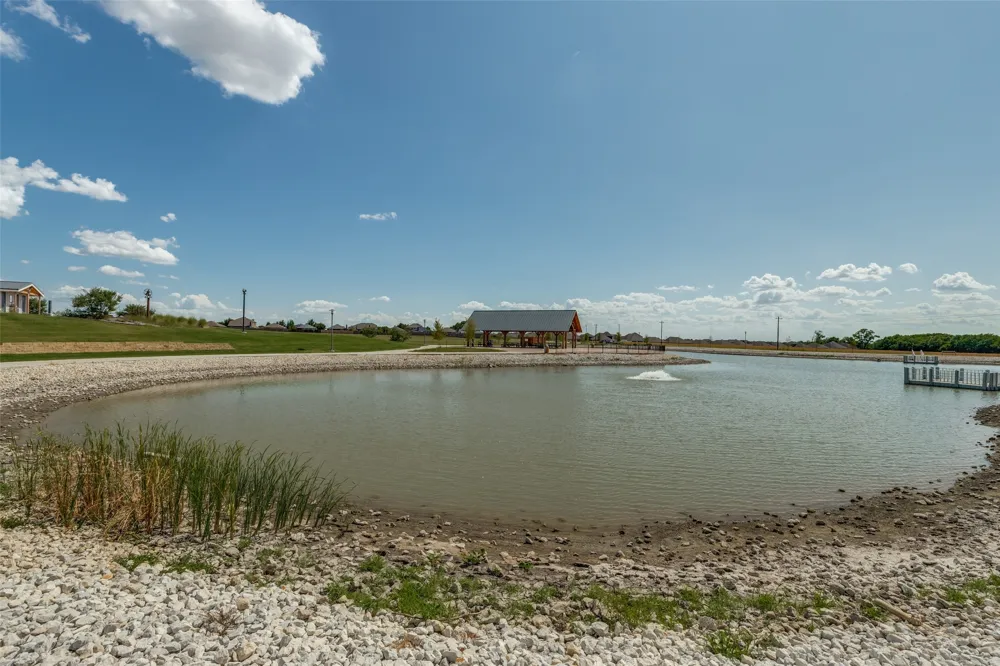 1412 St Johns Drive Van Alstyne, TX 75495