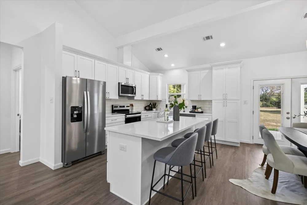 140 Bedfords Bend Gun Barrel City, TX 75156