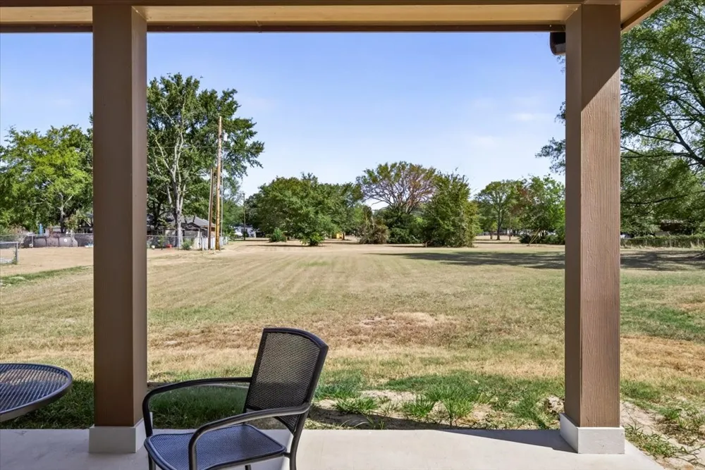140 Bedfords Bend Gun Barrel City, TX 75156