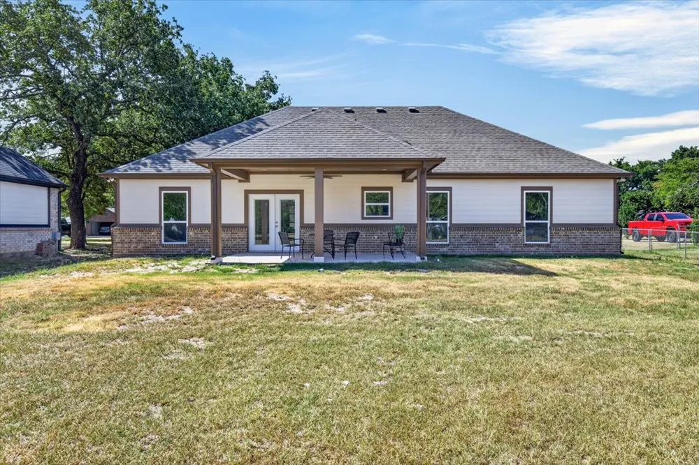 140 Bedfords Bend Gun Barrel City, TX 75156