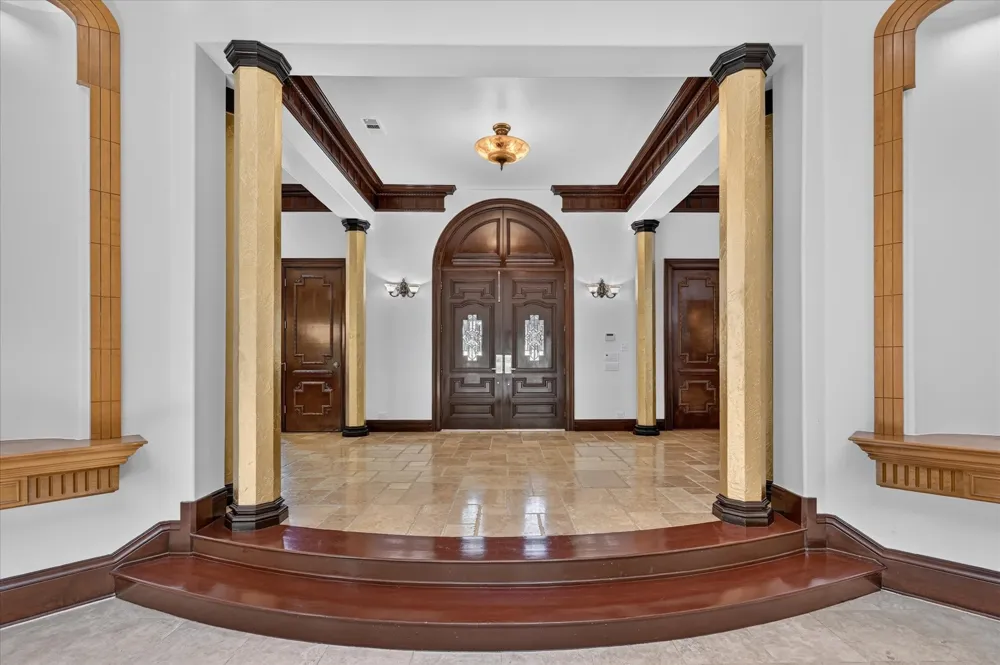 4505 Tour 18 Drive Flower Mound, TX 75022