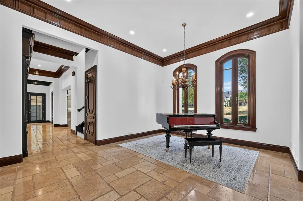 4505 Tour 18 Drive Flower Mound, TX 75022