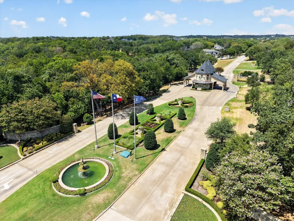 4505 Tour 18 Drive Flower Mound, TX 75022