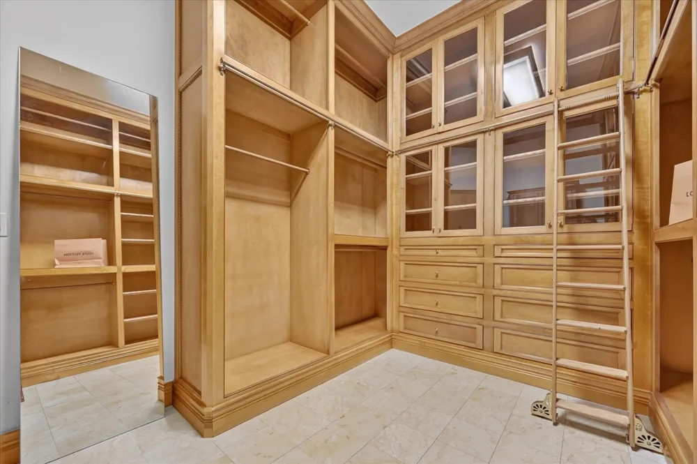 4505 Tour 18 Drive Flower Mound, TX 75022