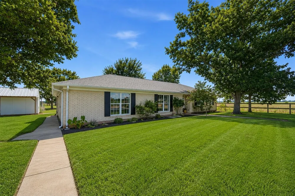 15104 Marek Lane Guy, TX 77444