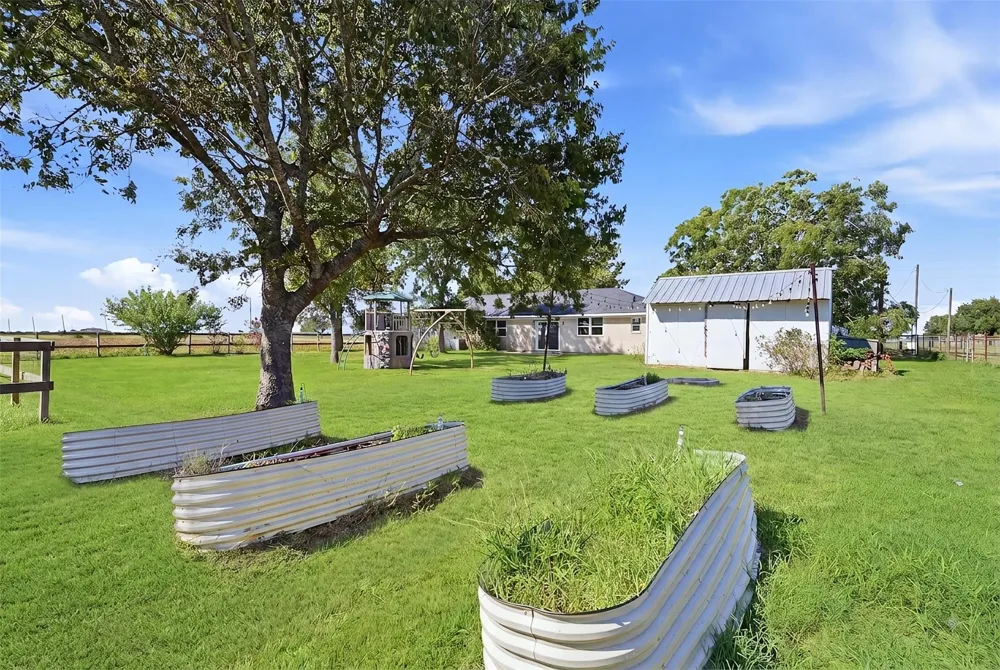 15104 Marek Lane Guy, TX 77444