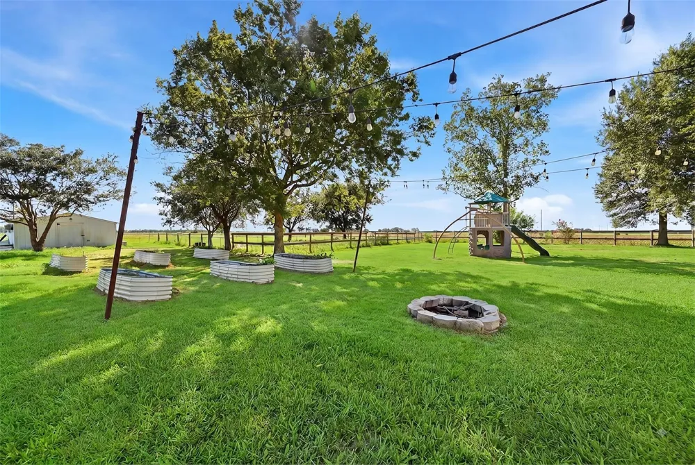 15104 Marek Lane Guy, TX 77444
