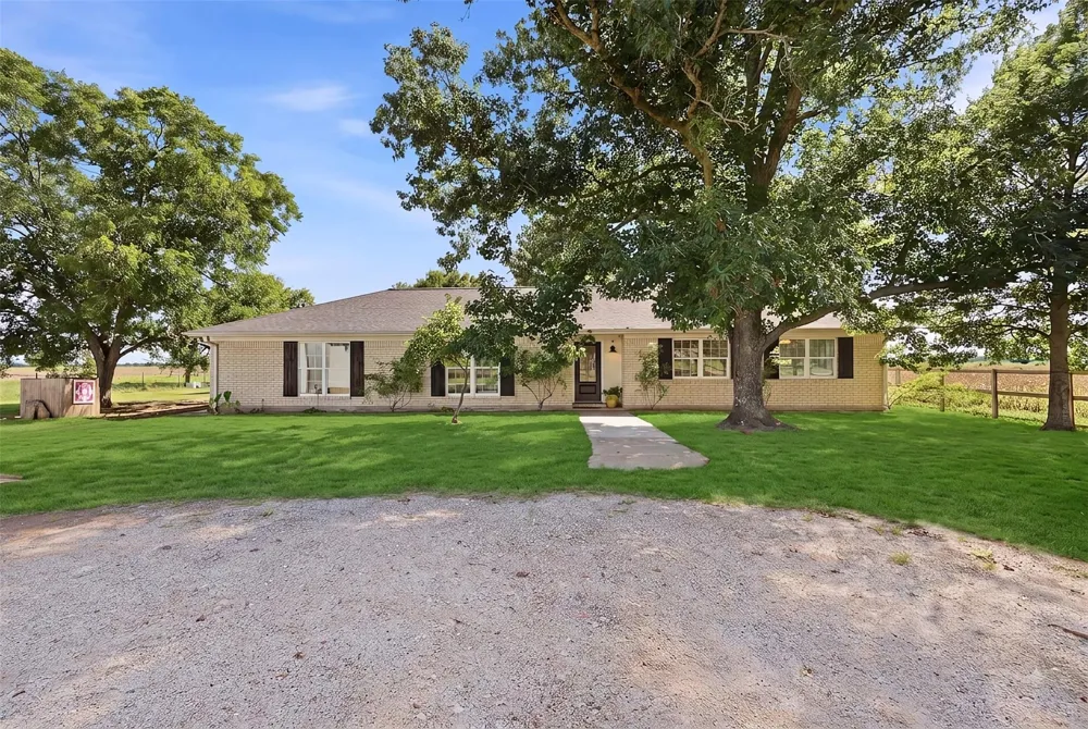 15104 Marek Lane Guy, TX 77444