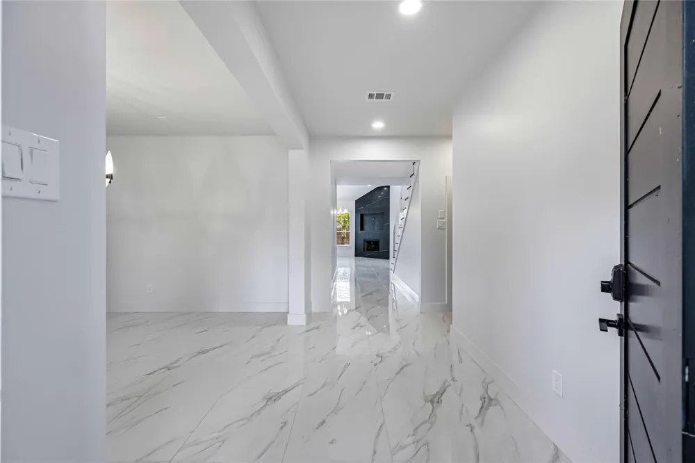 2401 Fastwater Creek Court Pearland, TX 77584