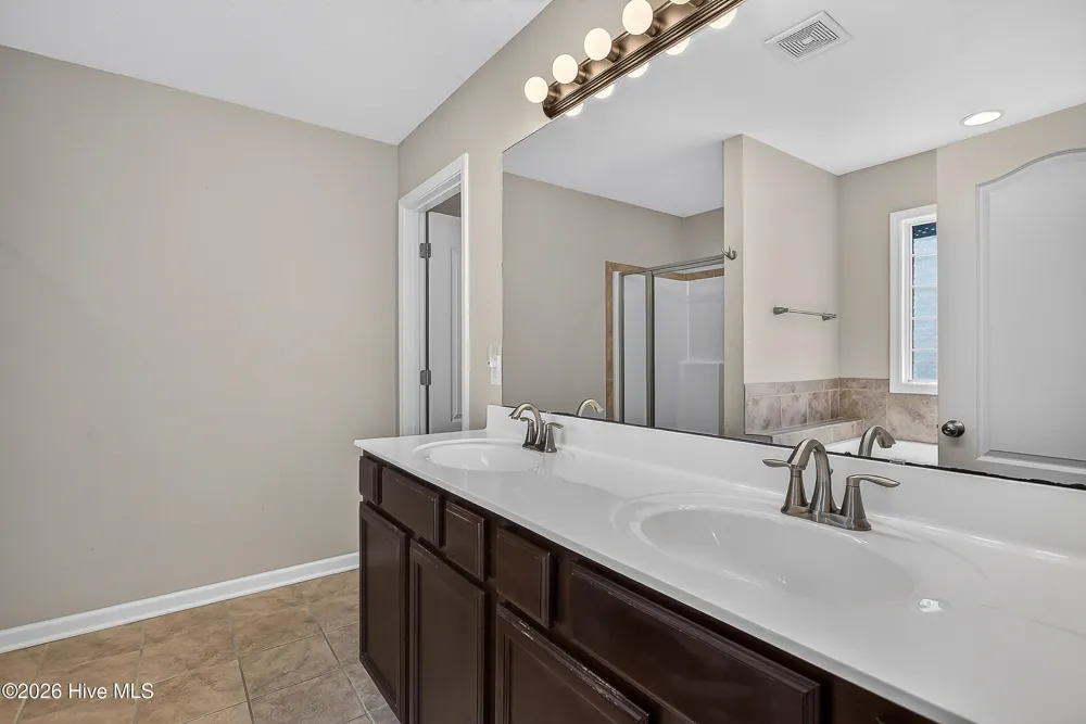 334 Merin Height Road Jacksonville, NC 28546