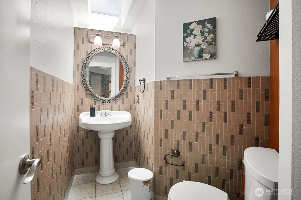 34626 10th Place SW Federal Way, WA 98023