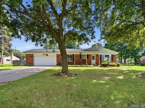 6271 Peach Drive
