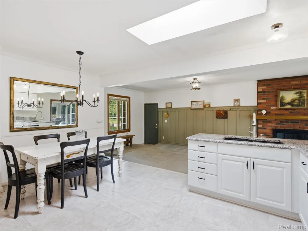 6271 Peach Drive Independence Charter Township, MI 48346