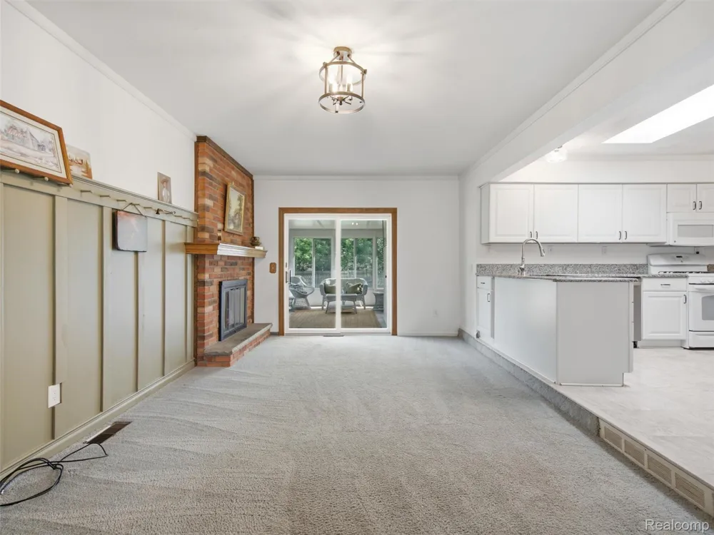 6271 Peach Drive Independence Charter Township, MI 48346