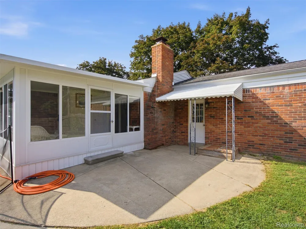 6271 Peach Drive Independence Charter Township, MI 48346