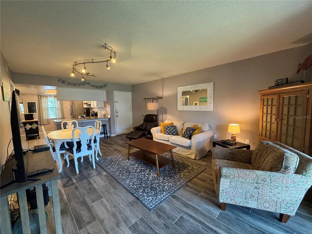 204 MEADOW LANE #204 Oldsmar, FL 34677