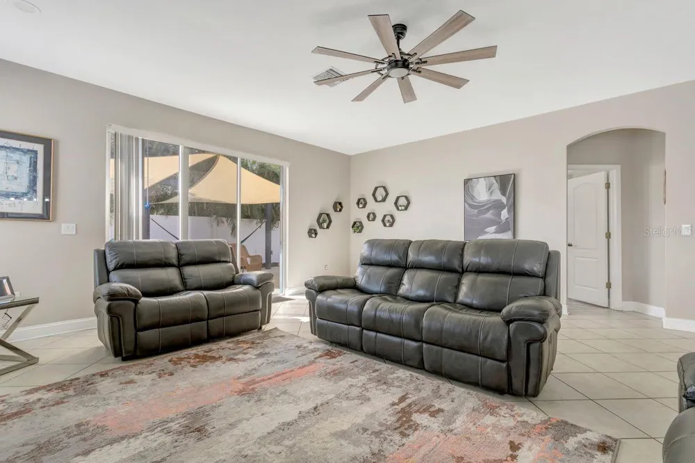 501 STONE BRIAR DRIVE Ruskin, FL 33570