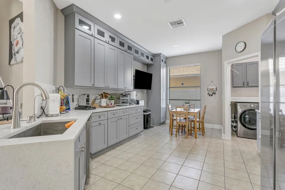 501 STONE BRIAR DRIVE Ruskin, FL 33570