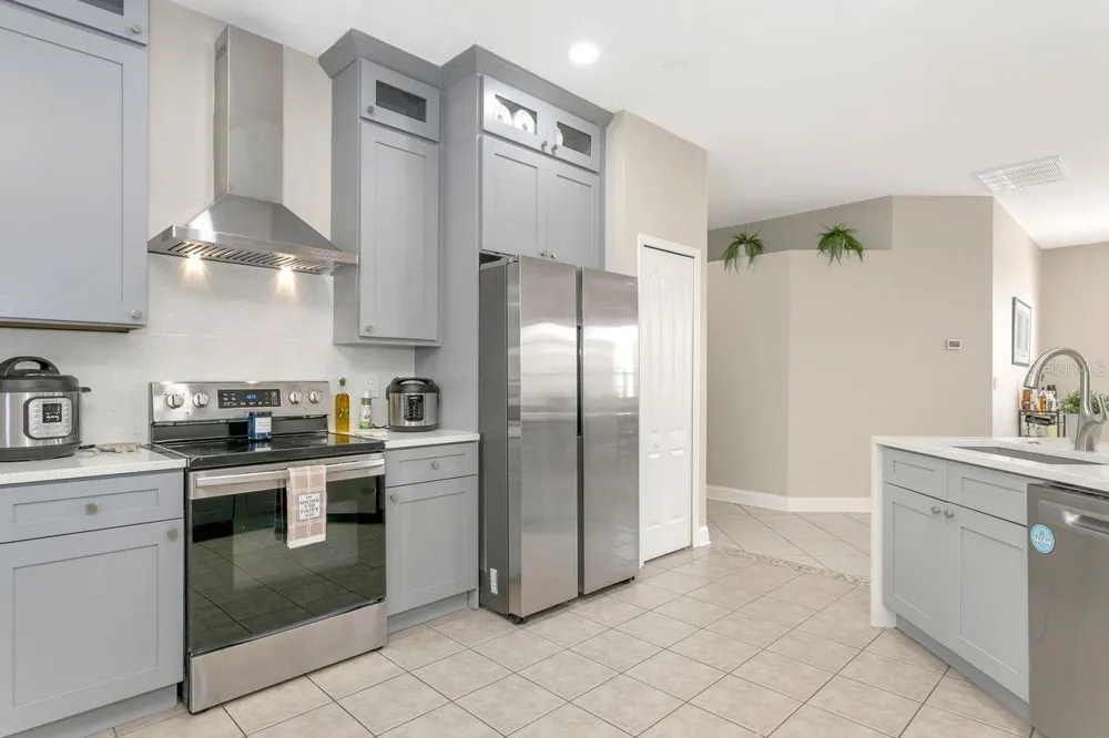 501 STONE BRIAR DRIVE Ruskin, FL 33570